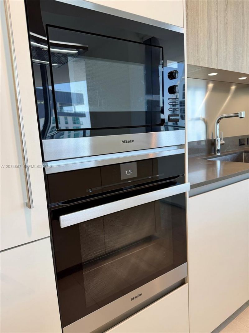 1000 Brickell Plz , Unit 4301, Miami, FL 33131 Photo