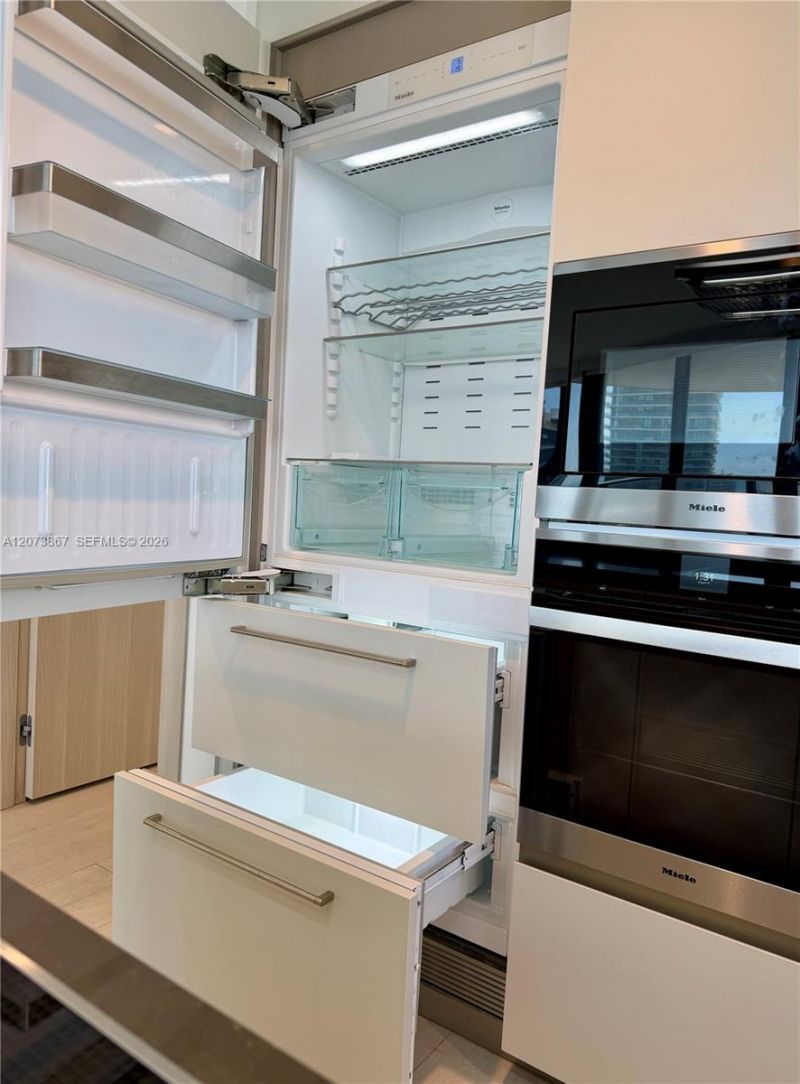 1000 Brickell Plz , Unit 4301, Miami, FL 33131 Photo