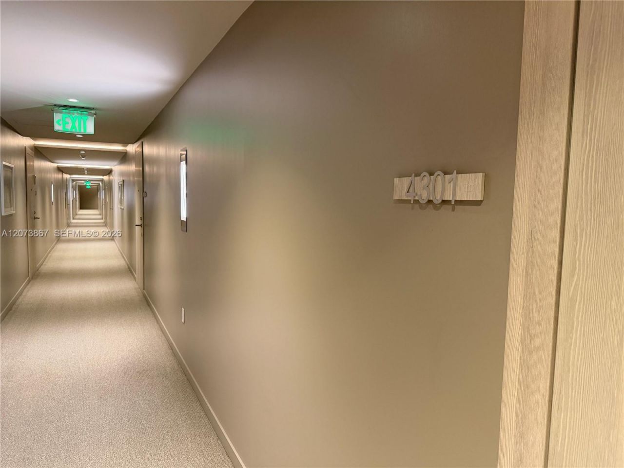 1000 Brickell Plz , Unit 4301, Miami, FL 33131 Photo