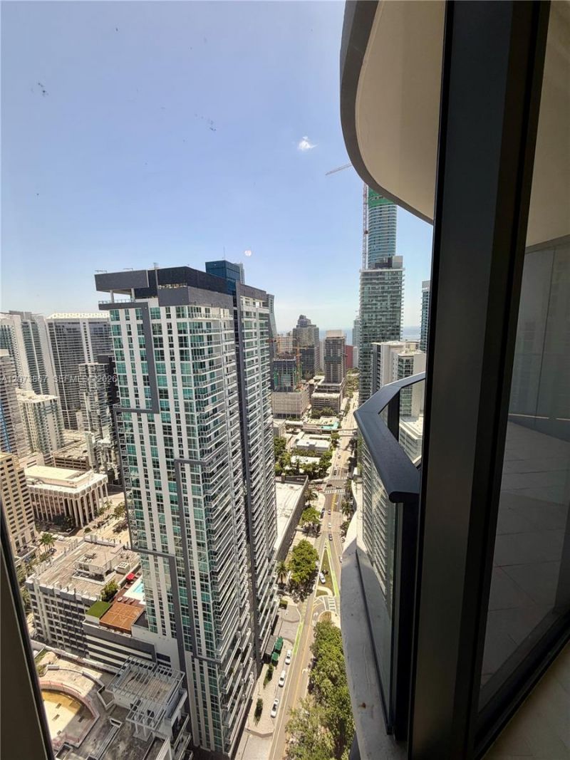 1000 Brickell Plz , Unit 4301, Miami, FL 33131 Photo