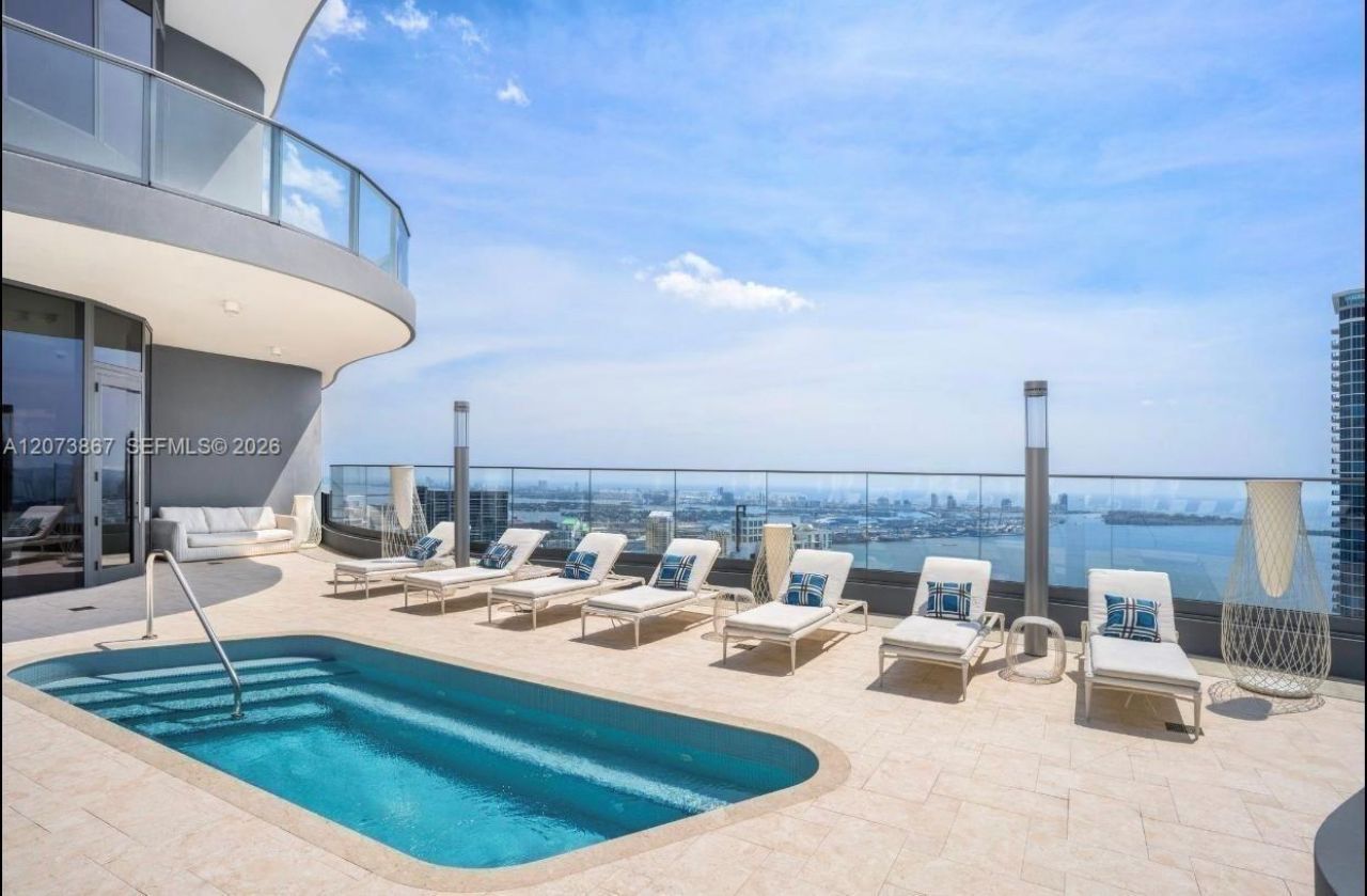 1000 Brickell Plz, Unit 4301, Miami, FL 33131 Photo