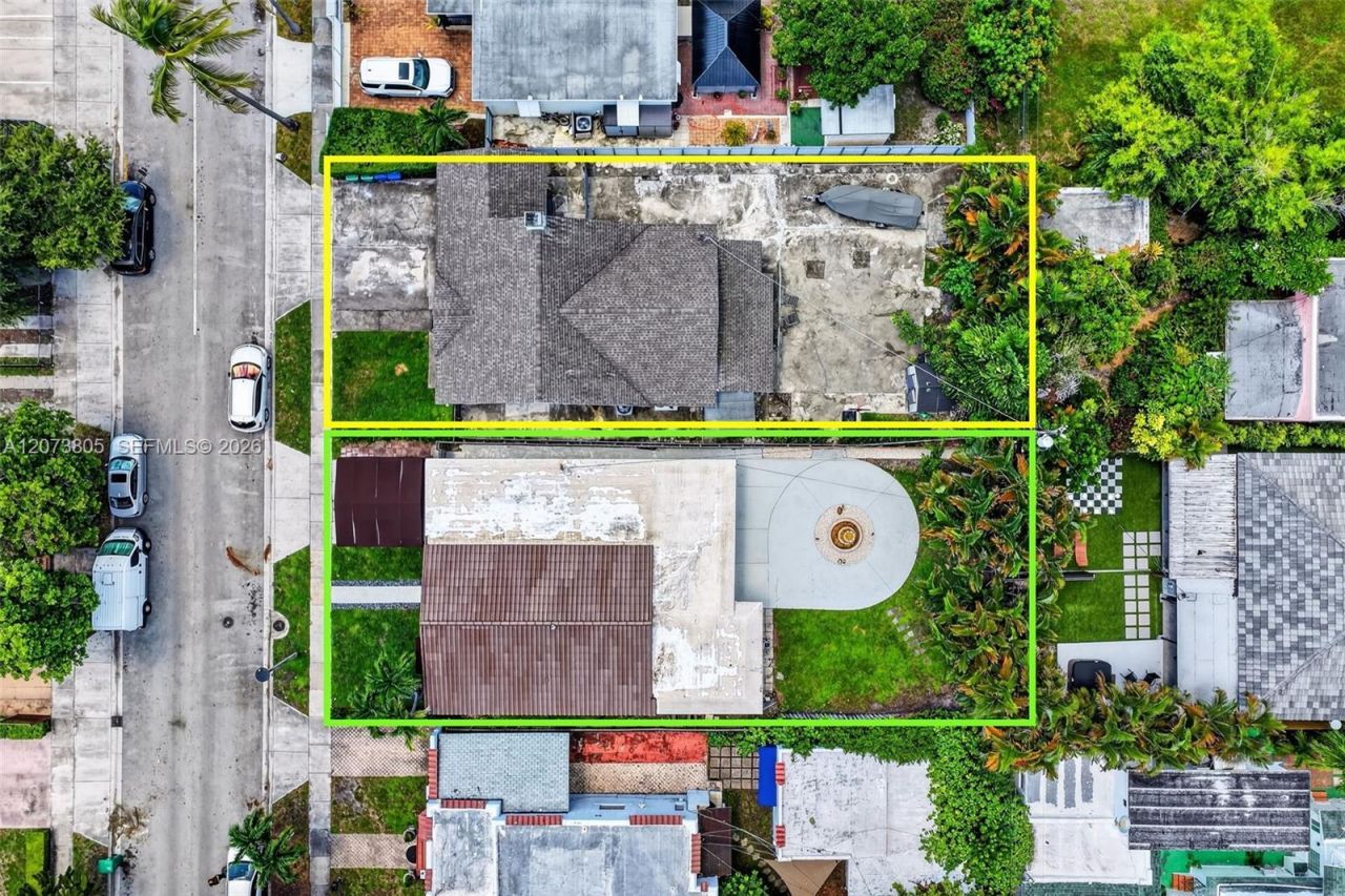1667 SW 10th St , Miami, FL 33135 Photo