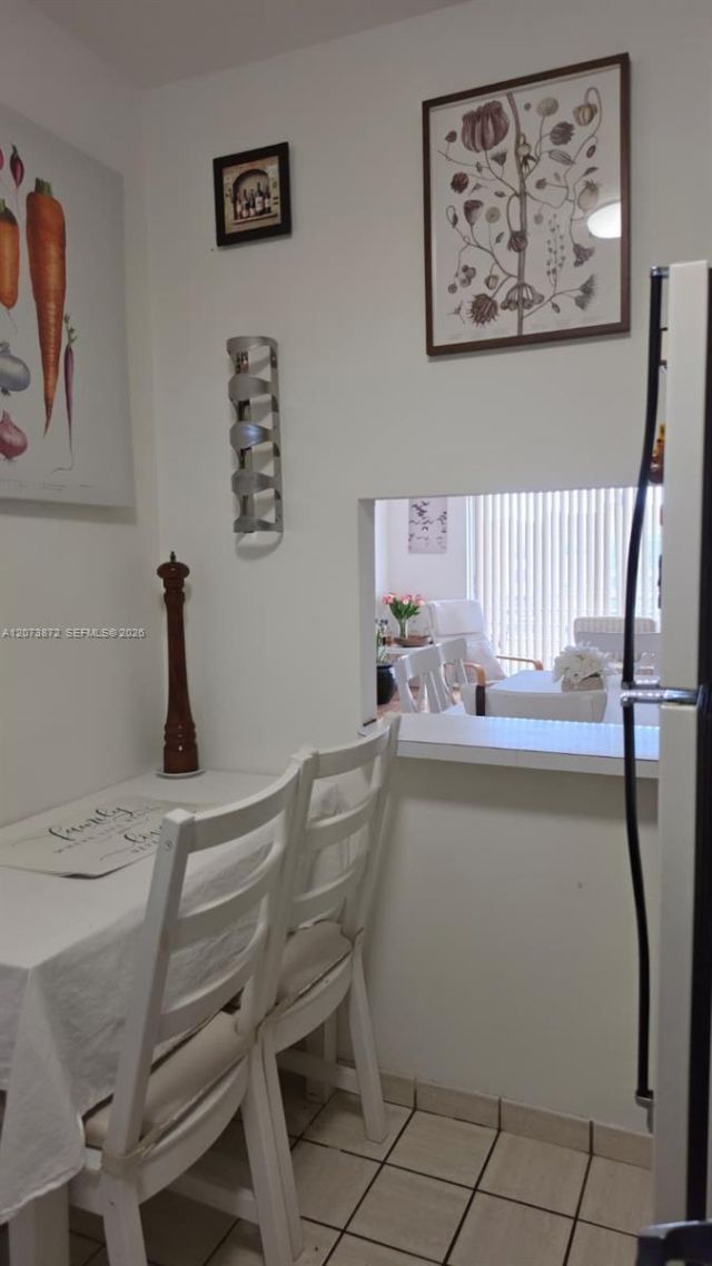 8000 N Sunrise Lakes Dr, Unit 309, Sunrise, FL 33322 Photo