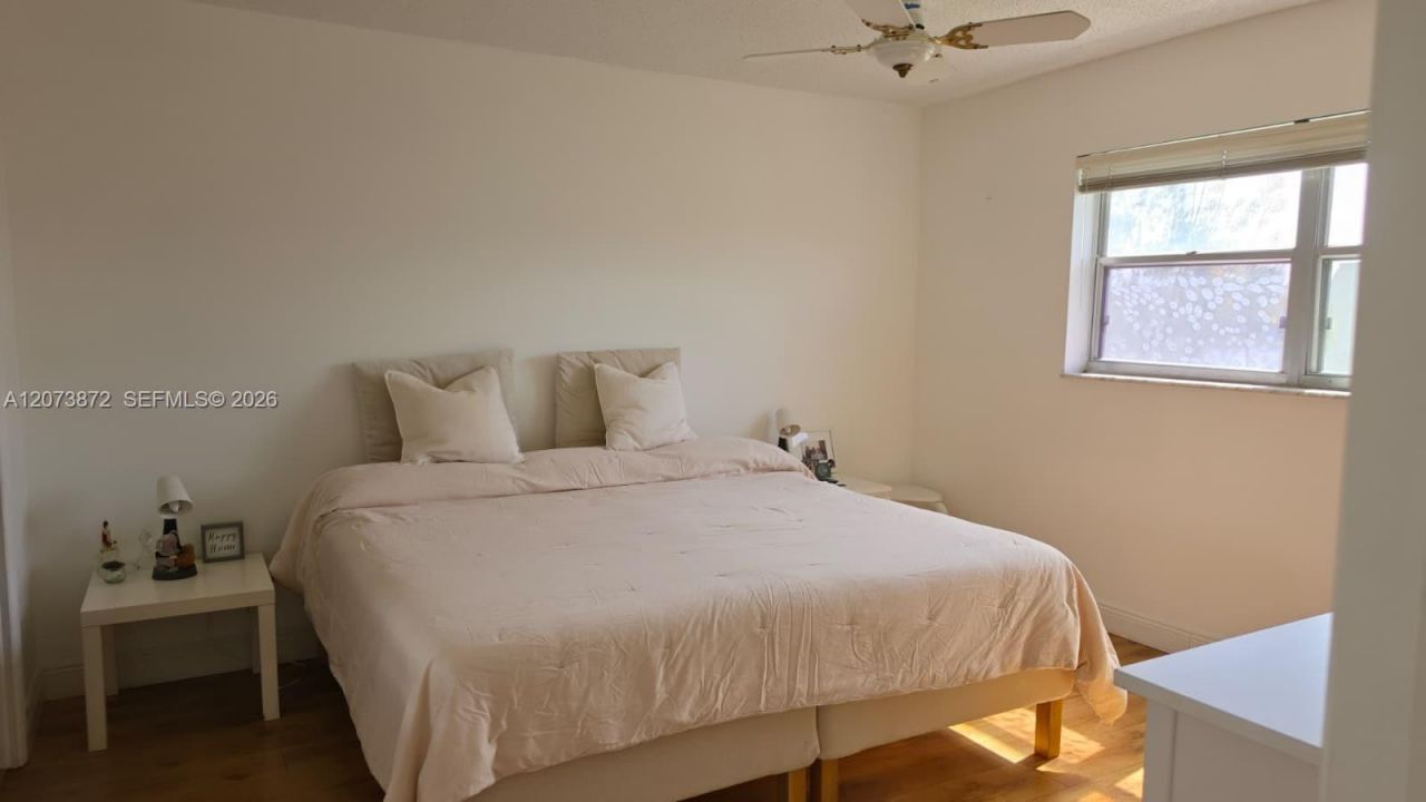 8000 N Sunrise Lakes Dr, Unit 309, Sunrise, FL 33322 Photo