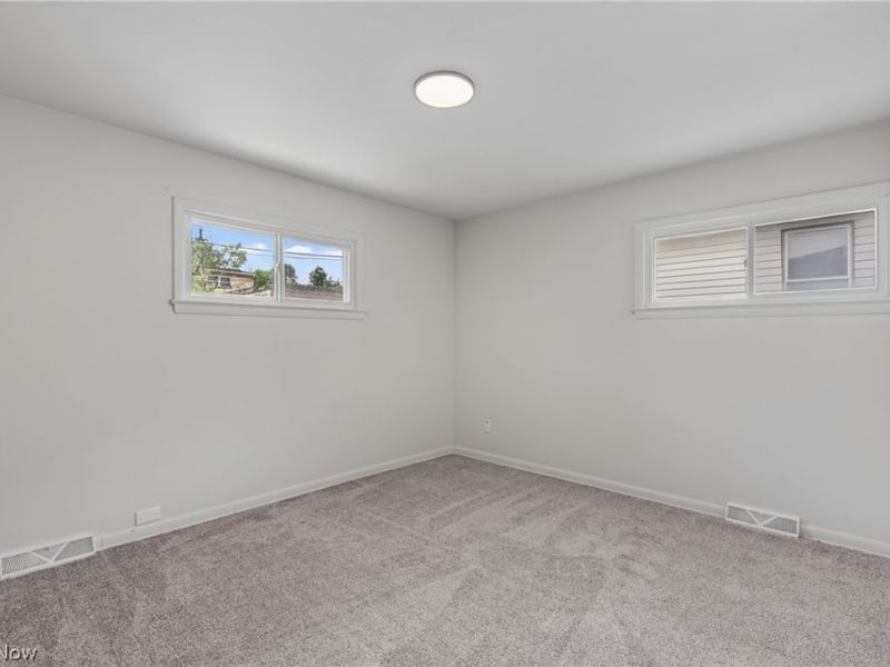 11424 Bradwell Road , Garfield Heights, OH 44125 Photo 19