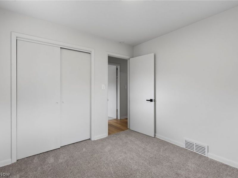 11424 Bradwell Road , Garfield Heights, OH 44125 Photo 22