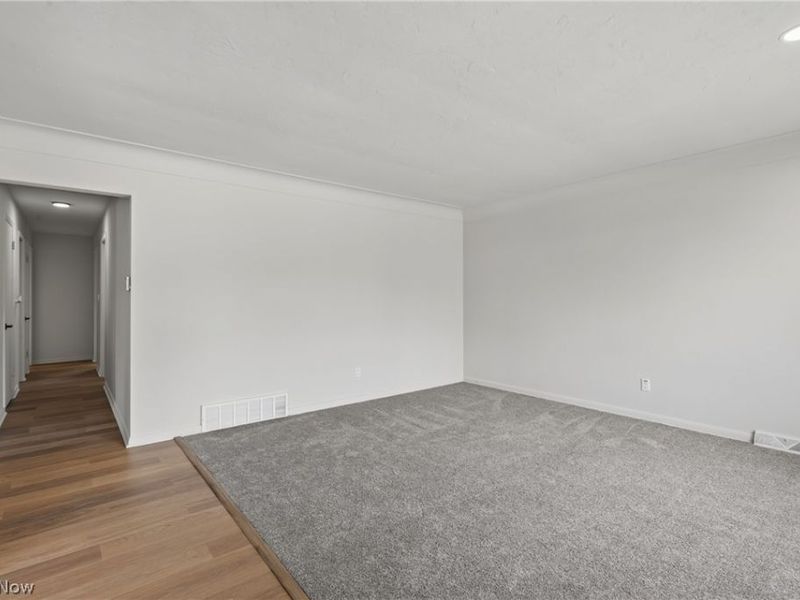 11424 Bradwell Road , Garfield Heights, OH 44125 Photo 5