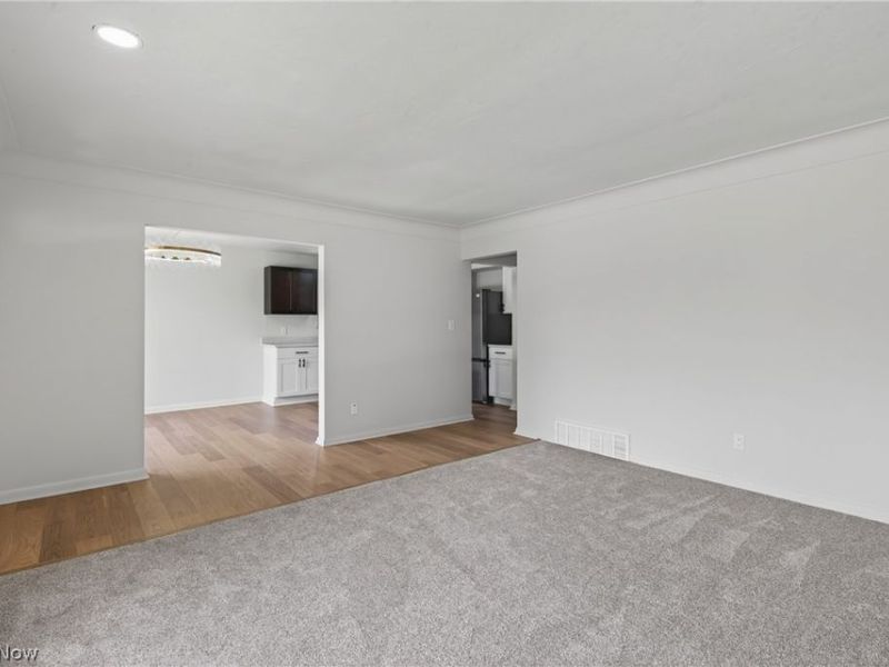 11424 Bradwell Road , Garfield Heights, OH 44125 Photo 6