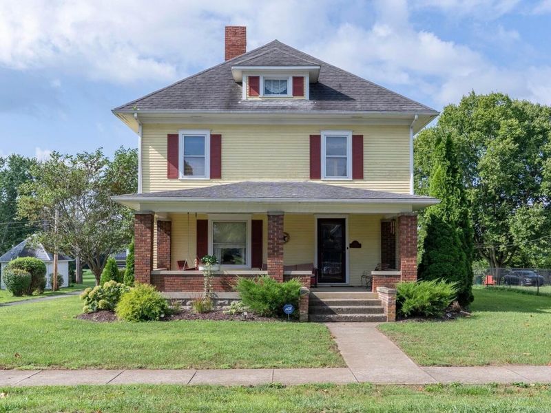 122 W Springfield Street, Frankfort, OH 45628 Photo 2