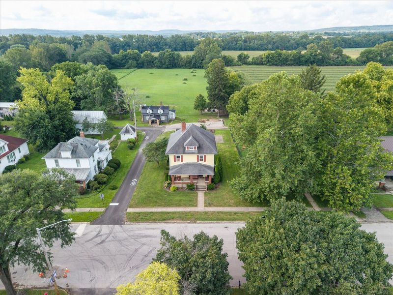 122 W Springfield Street, Frankfort, OH 45628 Photo 3