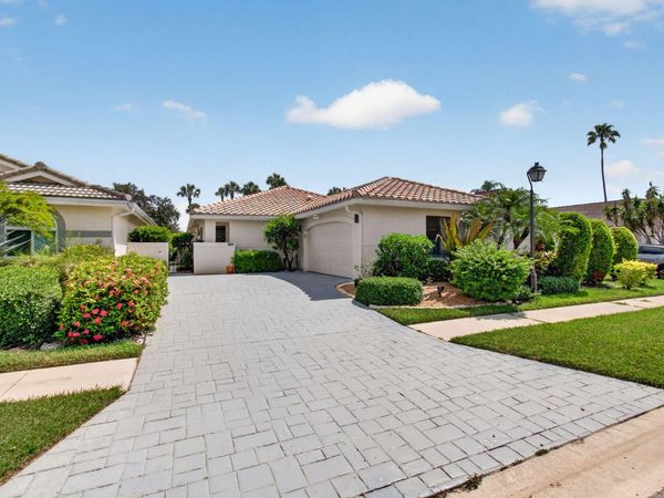 15441 Strathearn Drive, Delray Beach, FL 33446