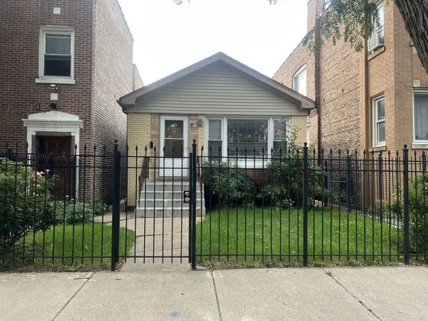 1504 N Kolin Avenue , Chicago, IL 60651