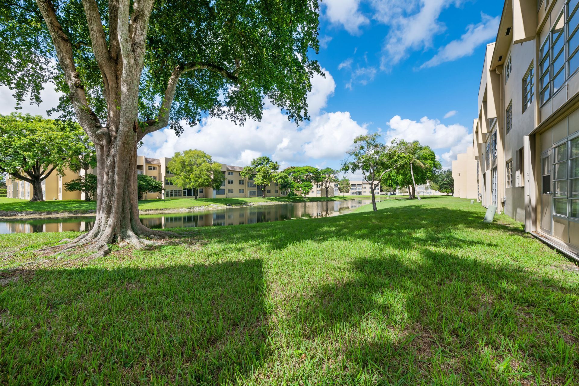6300 NW 62nd Street, Unit 101, Tamarac, FL 33319 Photo