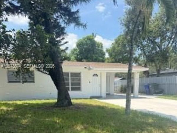7170 Custer St , Hollywood, FL 33024