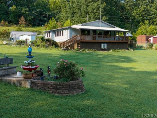 33907 Falcon Crest Lane, Stover, MO 65078