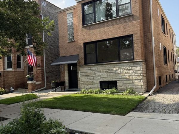 5430 W Berteau Avenue , Chicago, IL 60641