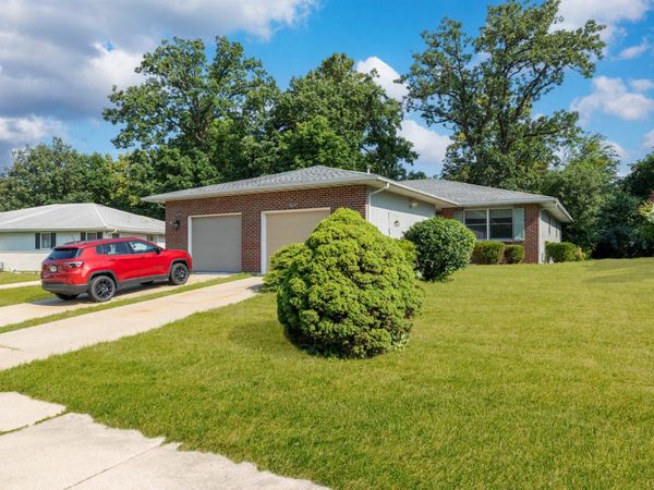 Crest Hill, IL 60403