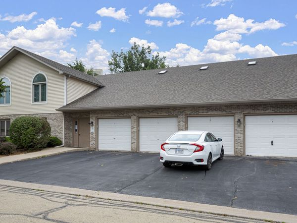 196 SAENZ Lane , Unit D, Joliet, IL 60436