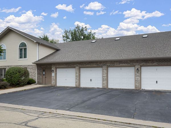 196 SAENZ Lane , Unit D, Joliet, IL 60436