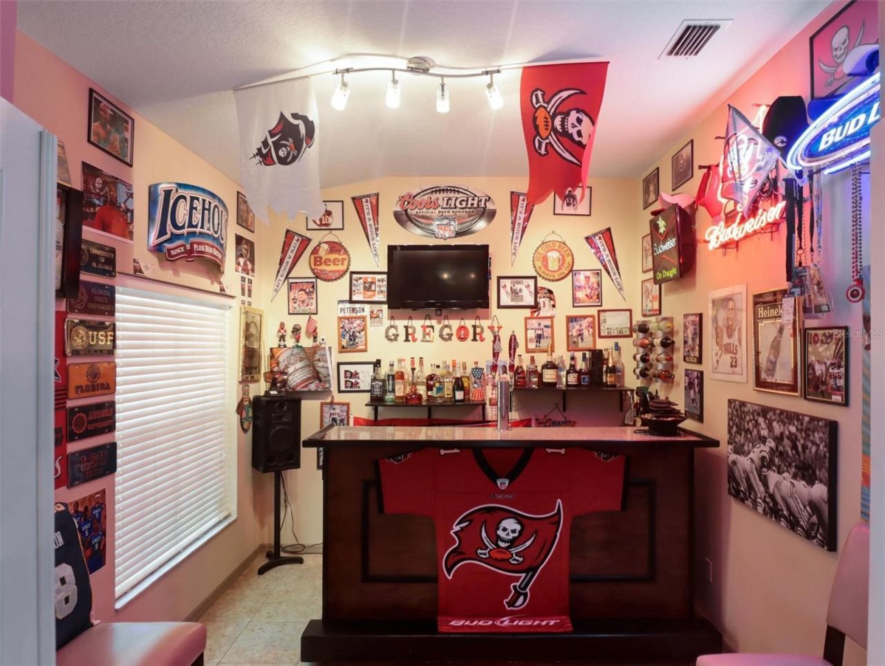 7515 Terrace River Drive, Temple Terrace, FL 33637 Photo