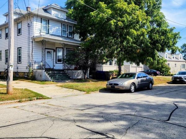 516 46th STREET, Kenosha, WI 53140