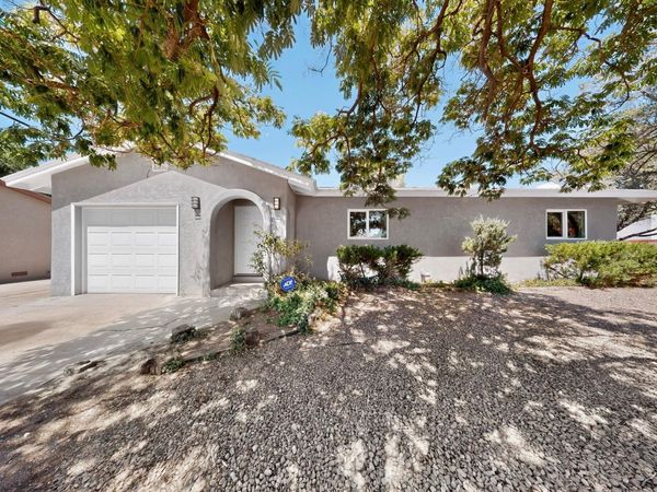9615 McKnight Avenue NE, Albuquerque, NM 87112