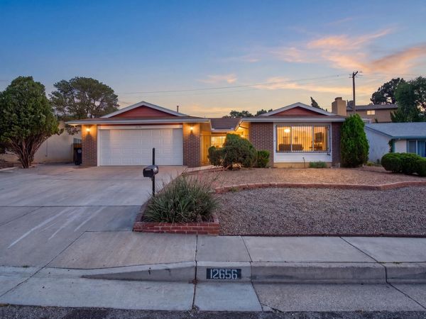 12656 Indian Place NE, Albuquerque, NM 87112