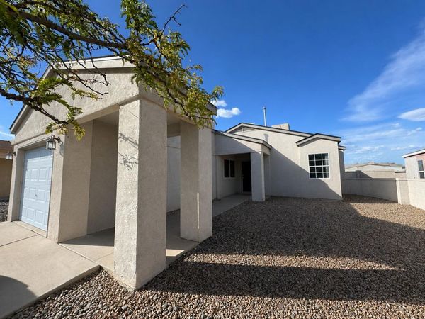 2217 W High Desert Circle NE, Rio Rancho, NM 87144