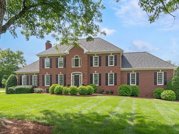 1012 Saint Georges Way , Franklin, TN 37064