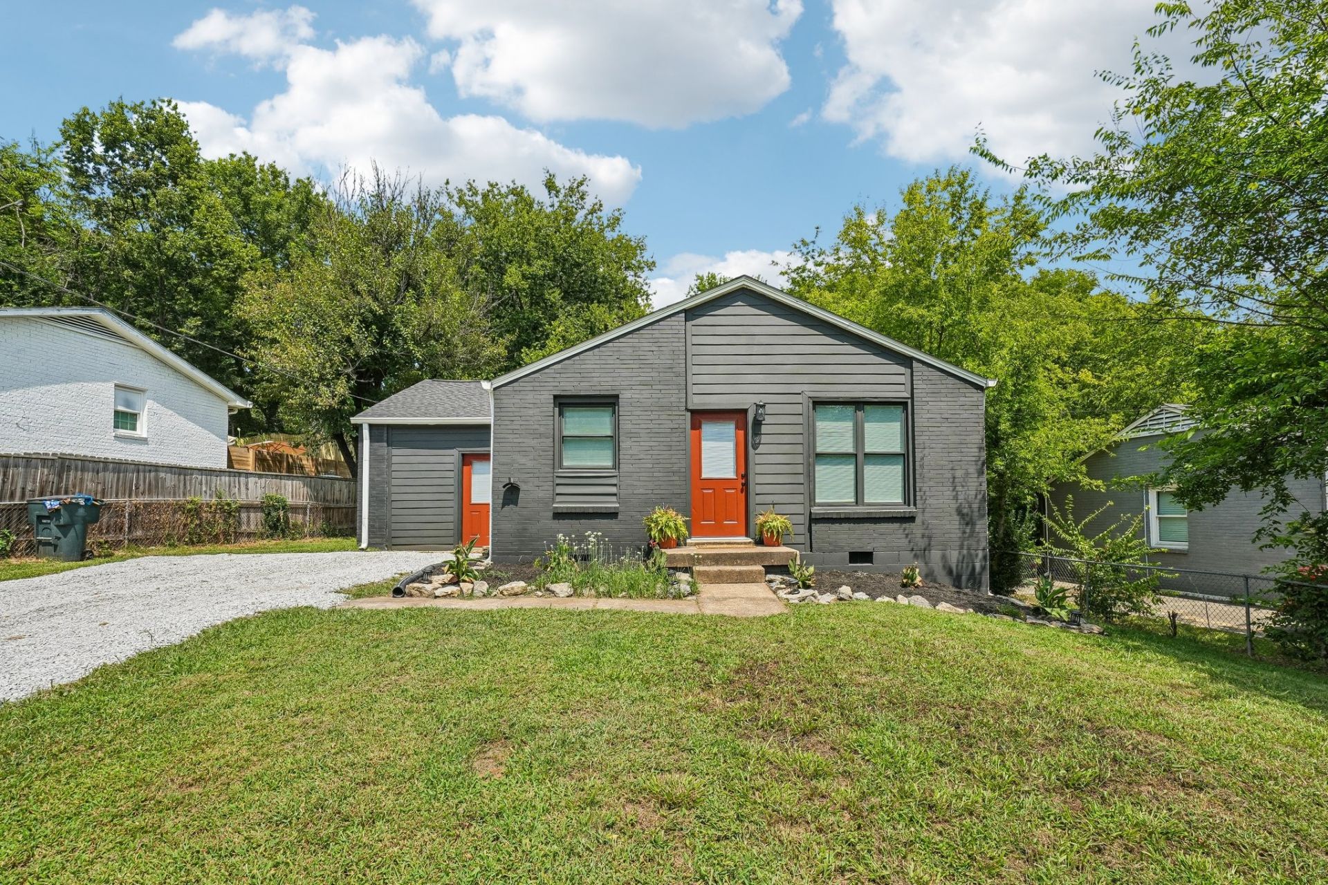 1467 Snell Blvd, Nashville, TN 37218 Main Photo