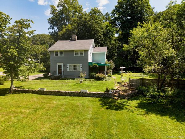 6 Laurel Road , Sloatsburg, NY 10974