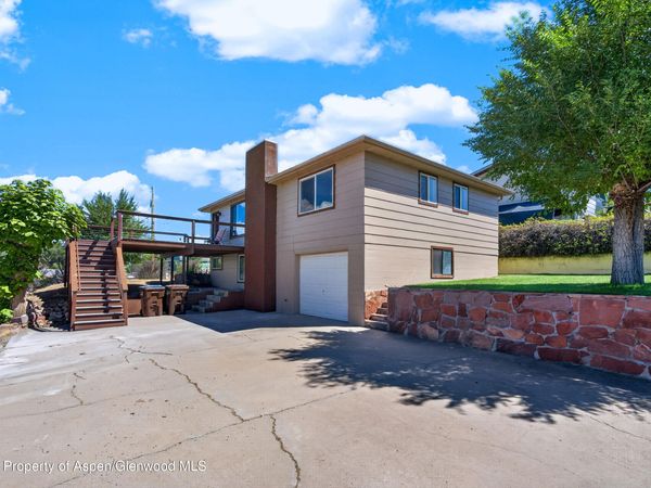 430 E 10th Street, Rifle, CO 81650
