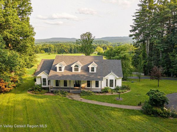 106 Mettacahonts Road, Accord, NY 12404