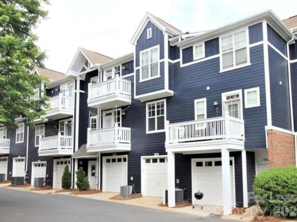 1600 Walnut View Drive, Charlotte, NC 28208