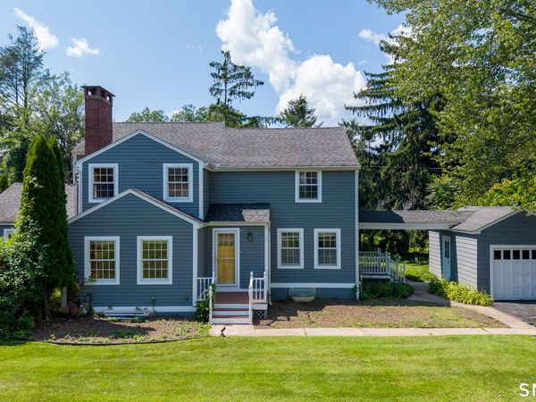 1690 Ridge, North Haven, CT 06473
