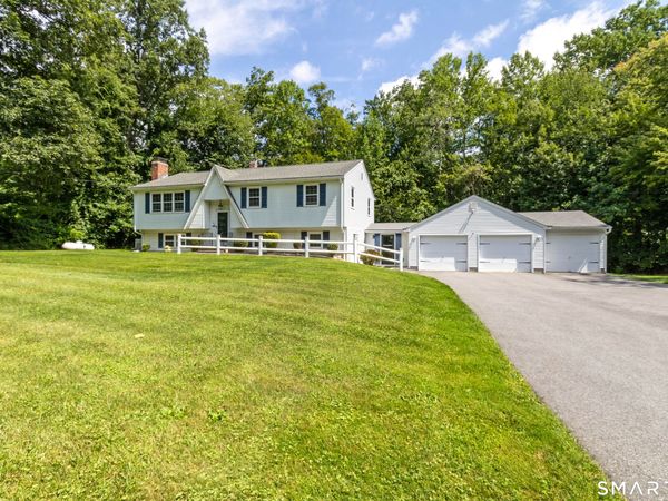 18 Crestwood, East Hampton, CT 06424