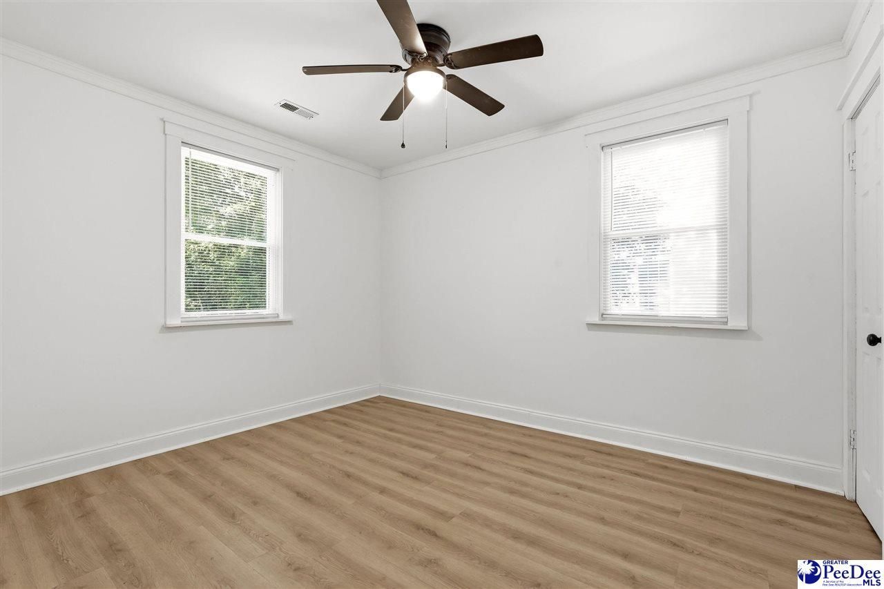 8 Andrena Dr Photo 10
