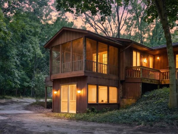 11030 Grand River Drive SE, Lowell, MI 49331