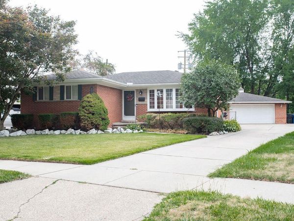 8905 Seminole, Redford, MI 48239