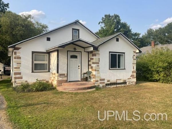 708 E Breitung Avenue, Breitung Twp, MI 49802