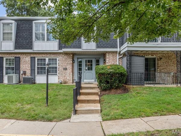 1716 Mayenne Court, Unit B, St Louis, MO 63125