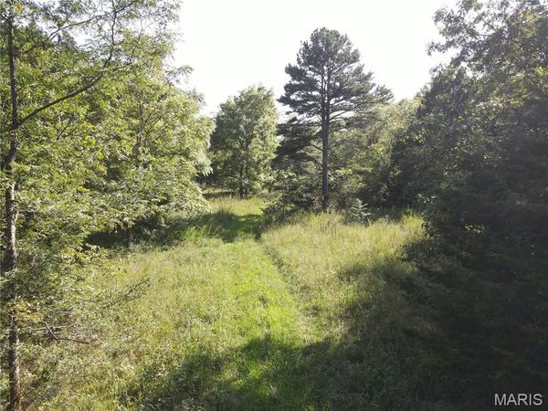 000 Aspen Road , Richwoods, MO 63071