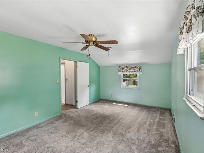 1081 Madrid Drive, Akron, OH 44313 Photo 16