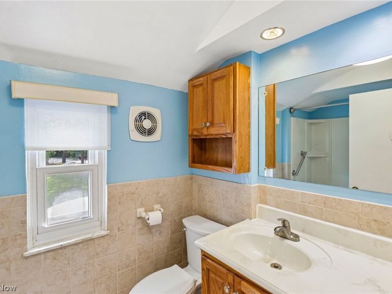 1081 Madrid Drive, Akron, OH 44313 Photo 17