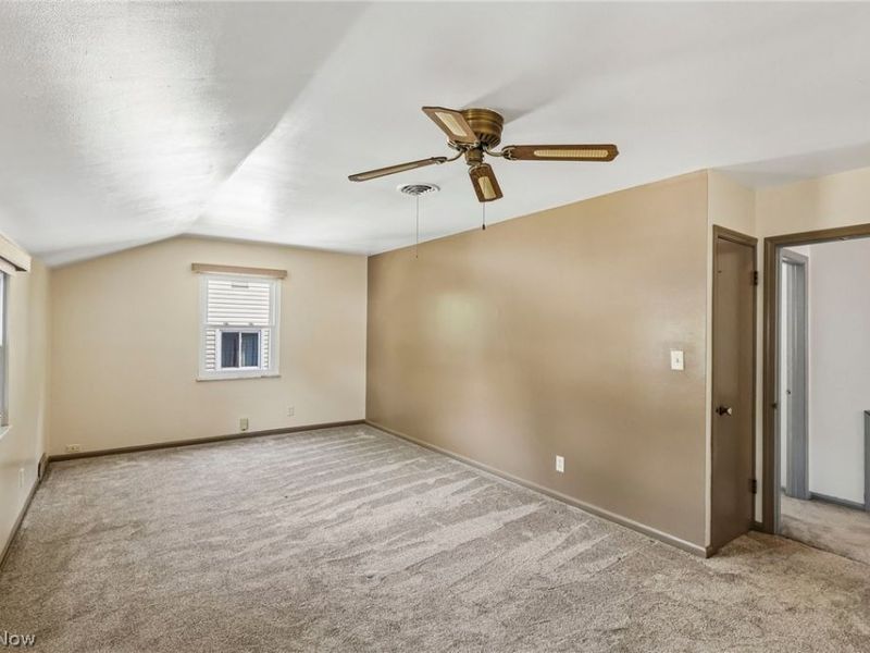 1081 Madrid Drive, Akron, OH 44313 Photo 19