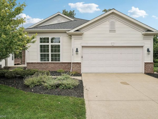 18456 Bunker Hill Drive, Strongsville, OH 44136