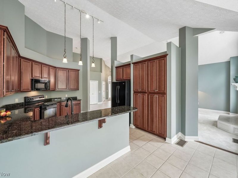 18456 Bunker Hill Drive, Strongsville, OH 44136 Photo 11