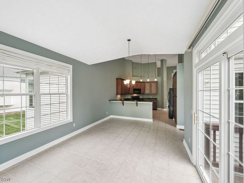 18456 Bunker Hill Drive, Strongsville, OH 44136 Photo 12