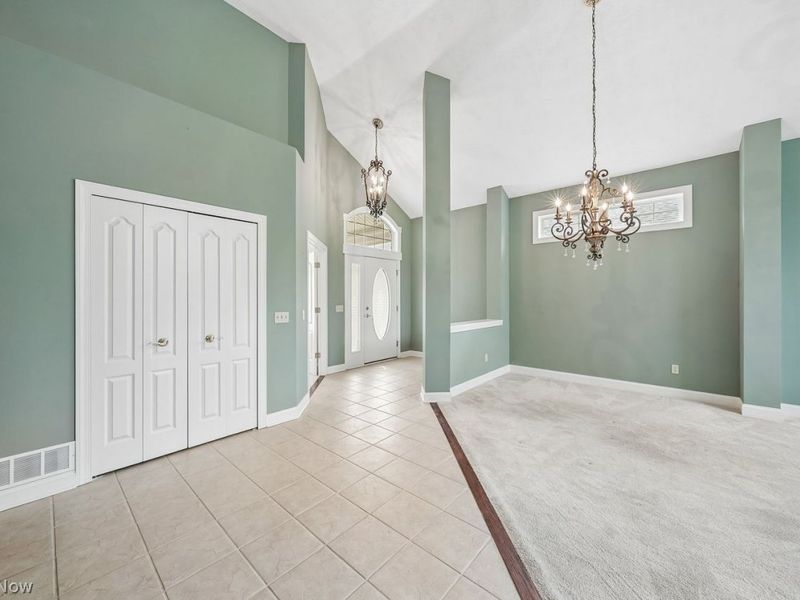 18456 Bunker Hill Drive, Strongsville, OH 44136 Photo 3