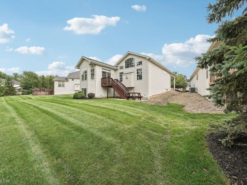 18456 Bunker Hill Drive, Strongsville, OH 44136 Photo 39